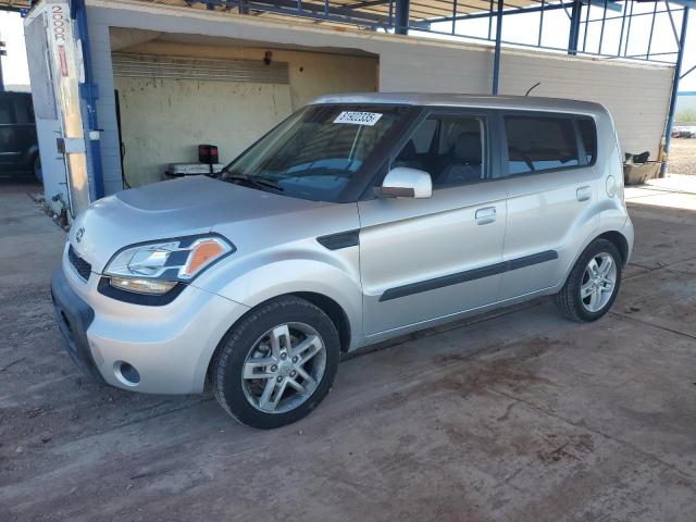 KIA SOUL + 2010 with VIN KNDJT2A26A7176762 - Photo from auction