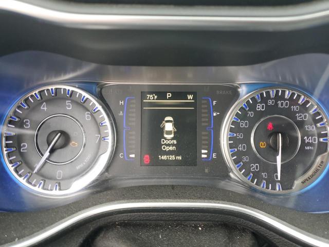 Photo 9 from auction – 2016 CHRYSLER 200 LIMITED with VIN 1C3CCCAB9GN135999