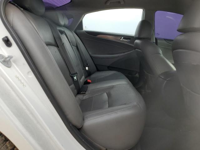 Photo 10 from auction – 2014 HYUNDAI SONATA HYB with VIN KMHEC4A48EA102150