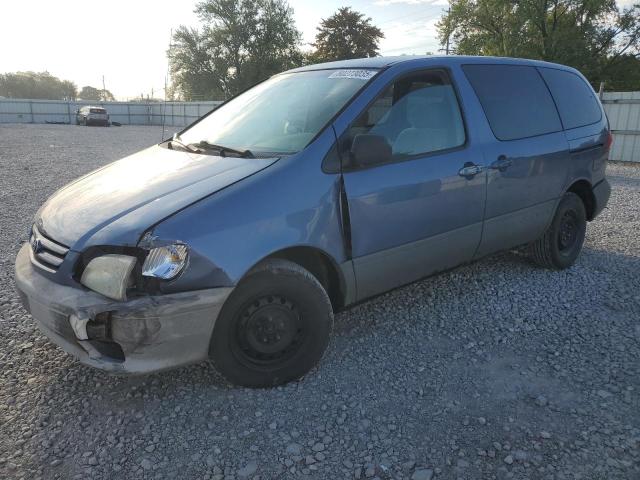 TOYOTA SIENNA CE 2001 with VIN 4T3ZF19C51U333431 - Photo from auction
