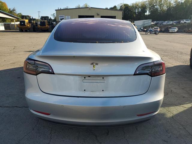 Photo 6 from auction – 2018 TESLA MODEL 3 with VIN 5YJ3E1EA8JF015239
