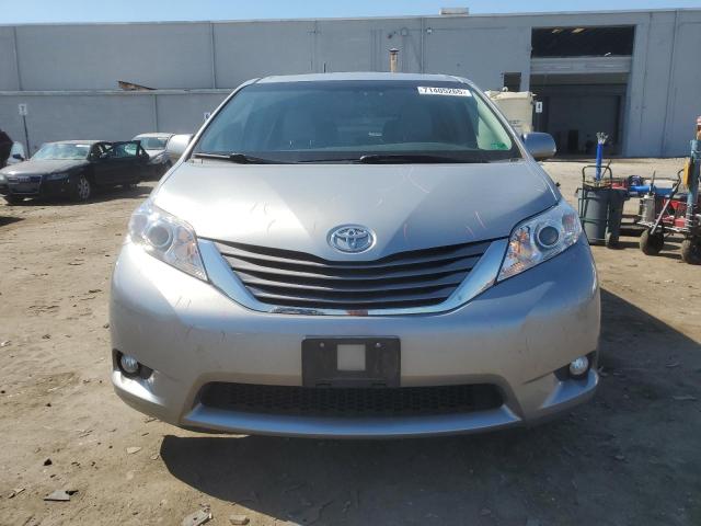 Photo 5 from auction – 2015 TOYOTA SIENNA XLE with VIN 5TDDK3DC4FS109066