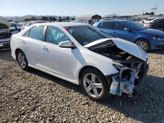 Photo 4 from auction – 2014 TOYOTA CAMRY L with VIN 4T1BF1FK1EU464965