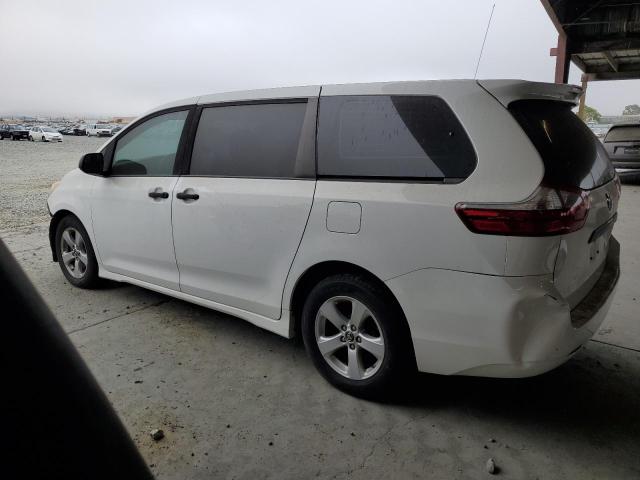 Photo 2 from auction – 2018 TOYOTA SIENNA L with VIN 5TDZZ3DC3JS952718
