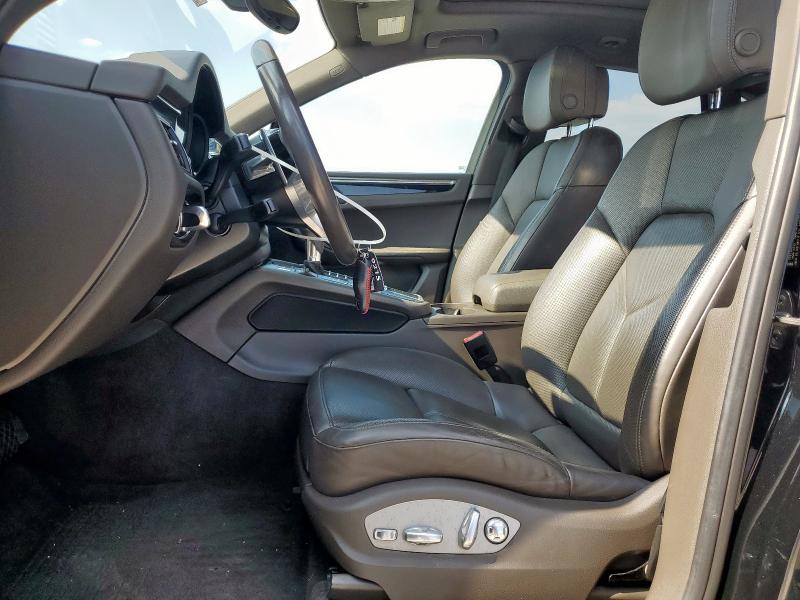 Photo 7 from auction – 2018 PORSCHE MACAN S with VIN WP1AB2A56JLB38354