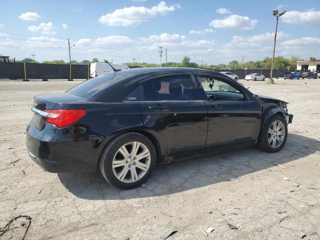 Photo 3 from auction – 2013 CHRYSLER 200 LX with VIN 1C3CCBAB4DN704537