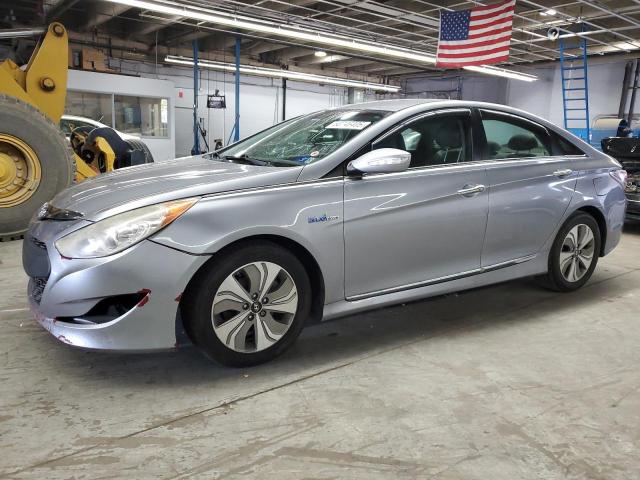 HYUNDAI SONATA HYB 2015 with VIN KMHEC4A41FA122807 - Photo from auction