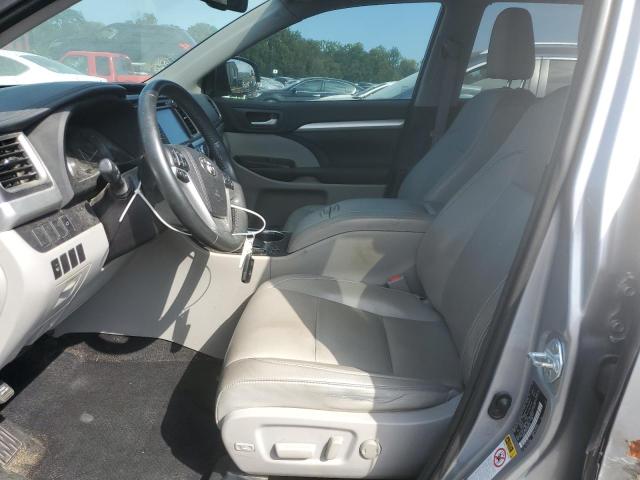 Фото 7 с аукциона – 2015 TOYOTA HIGHLANDER с VIN 5TDKKRFH5FS090739
