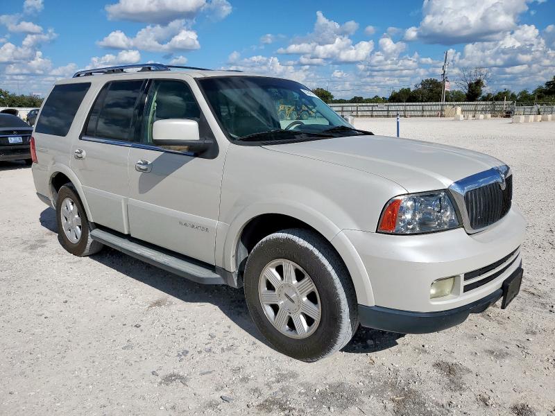 Photo 4 from auction – 2005 LINCOLN NAVIGATOR with VIN 5LMFU27525LJ12308