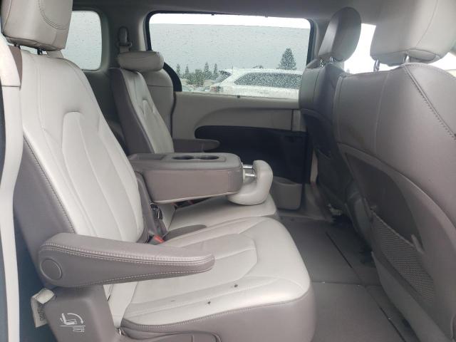 Photo 10 from auction – 2017 CHRYSLER PACIFICA TOURING L with VIN 2C4RC1BG0HR720608