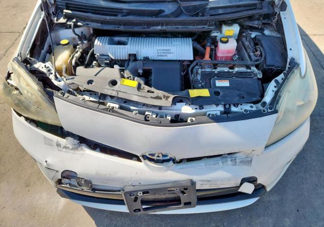 Photo 11 from auction – 2013 TOYOTA PRIUS with VIN JTDKN3DU0D5569500