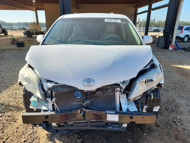 Photo 5 from auction – 2012 TOYOTA SIENNA LE with VIN 5TDKK3DC3CS180181