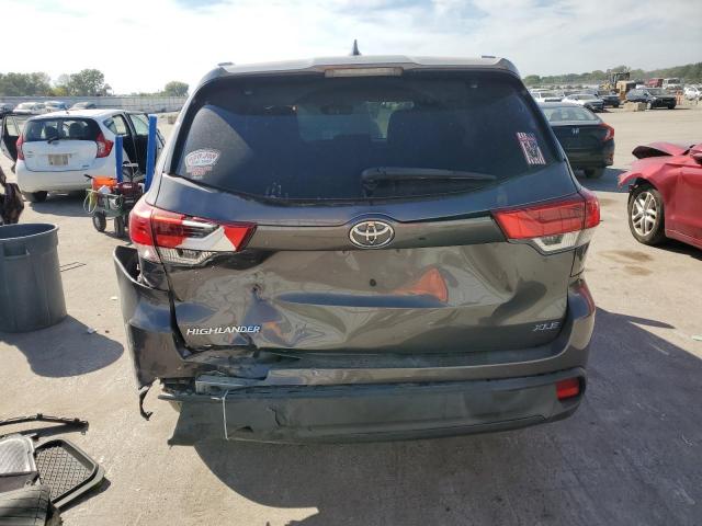 Photo 6 from auction – 2017 TOYOTA HIGHLANDER SE with VIN 5TDKZRFH5HS509333