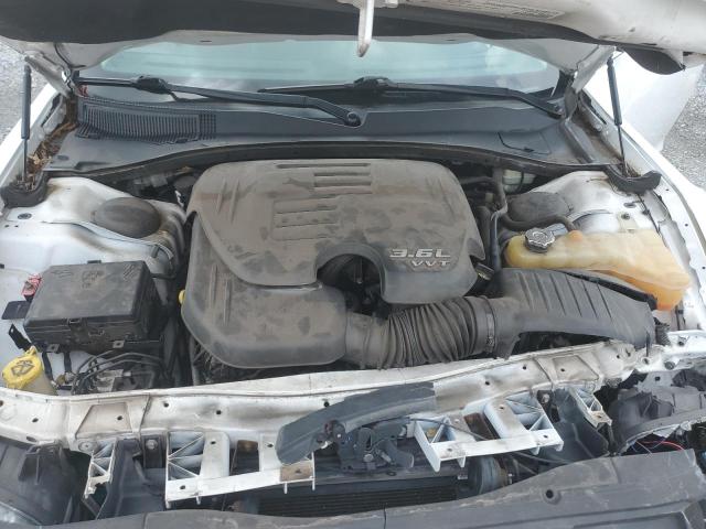 Photo 11 from auction – 2015 CHRYSLER 300C with VIN 2C3CCAEG7FH908535
