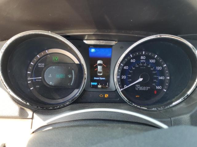 Photo 9 from auction – 2015 HYUNDAI SONATA HYBRID with VIN KMHEC4A41FA136674