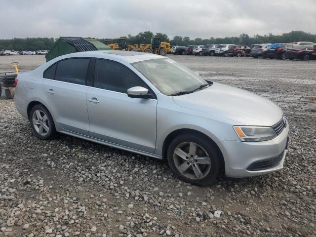 Photo 4 from auction – 2014 VOLKSWAGEN JETTA with VIN 3VWLL7AJ5EM426627