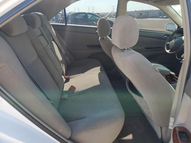 Photo 10 from auction – 2005 TOYOTA CAMRY LE with VIN 4T1BE30K95U613999