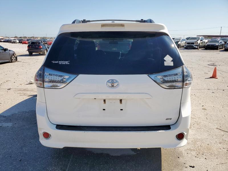 Photo 6 from auction – 2017 TOYOTA SIENNA SE with VIN 5TDXZ3DC1HS860587