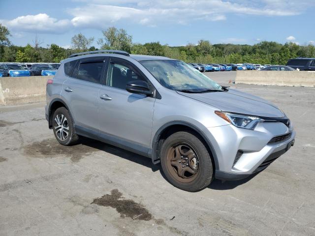 Photo 4 from auction – 2018 TOYOTA RAV4 LE with VIN JTMBFREV2JJ259200