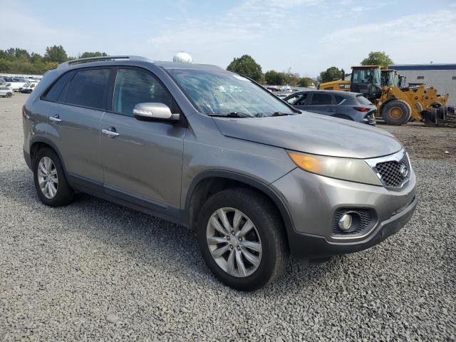 Photo 4 from auction – 2011 KIA SORENTO EX with VIN 5XYKU4A13BG017397