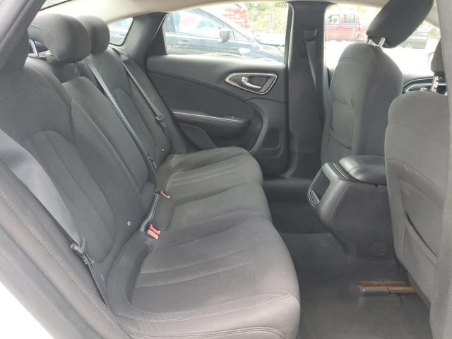 Photo 10 from auction – 2015 CHRYSLER 200 LIMITE with VIN 1C3CCCABXFN628556