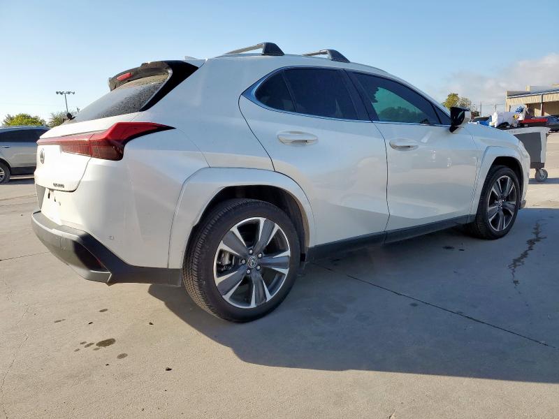 Photo 3 from auction – 2022 LEXUS UX 200 BASE with VIN JTHP3JBH0N2054374