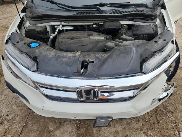 Photo 12 from auction – 2019 HONDA PILOT TOURING with VIN 5FNYF5H91KB018111