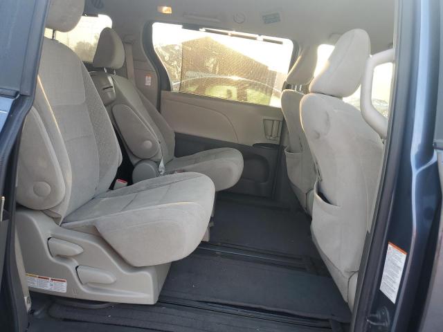 Photo 11 from auction – 2015 TOYOTA SIENNA LE with VIN 5TDKK3DC7FS647056
