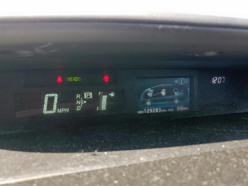 Photo 9 from auction – 2015 TOYOTA PRIUS V with VIN JTDZN3EU7FJ016625