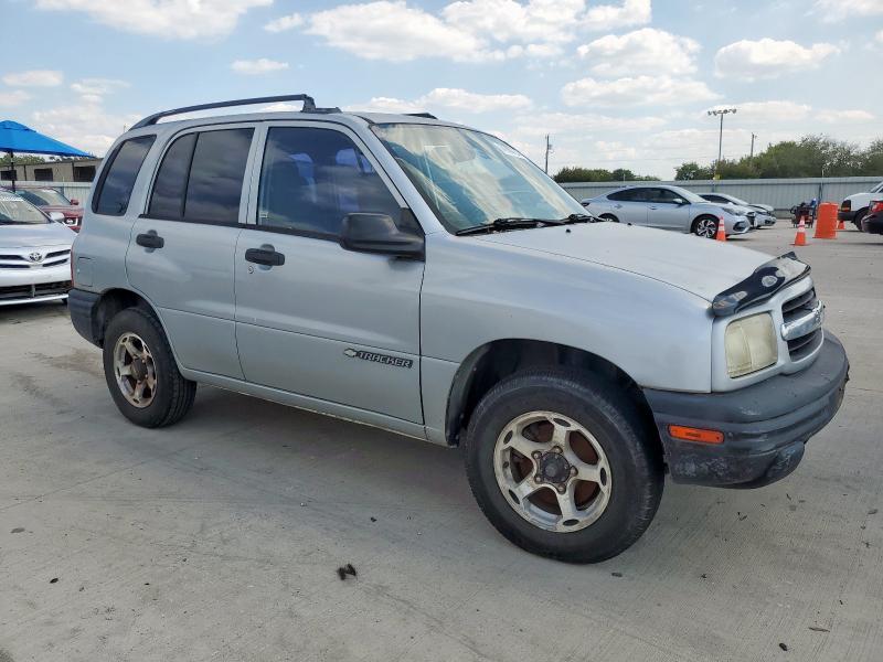 Photo 4 from auction – 1999 CHEVROLET TRACKER with VIN 2CNBJ13CXX6913167