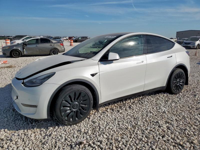 TESLA MODEL Y 2020 with VIN 5YJYGDEEXLF032986 - Photo from auction