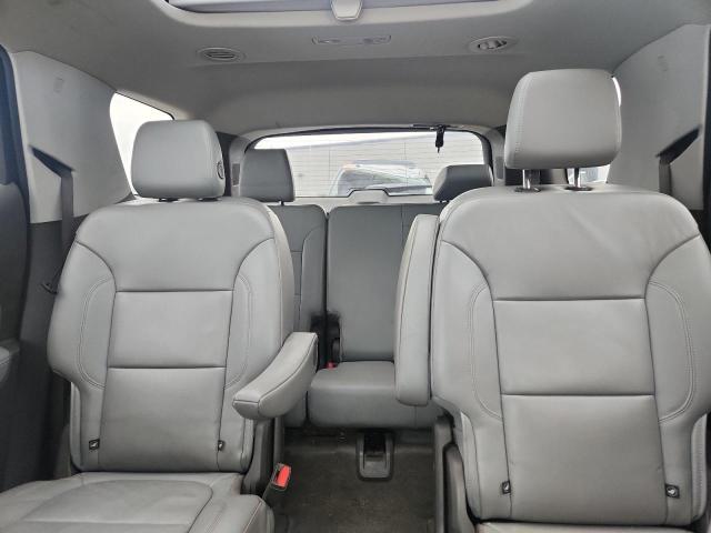 Photo 10 from auction – 2018 CHEVROLET TRAVERSE L with VIN 1GNEVHKW4JJ200048