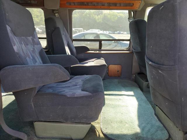Photo 11 from auction – 1996 DODGE RAM VAN B2 with VIN 2B6HB21Y1TK189990