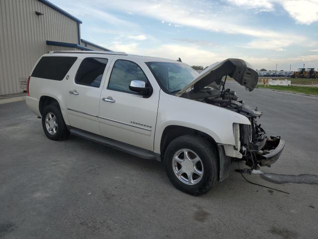 Photo 4 from auction – 2010 CHEVROLET SUBURBAN K with VIN 1GNUKKE3XAR281139