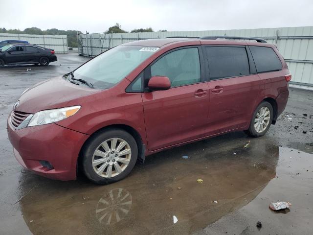 TOYOTA SIENNA 2015 with VIN 5TDJK3DC5FS101755 - Photo from auction
