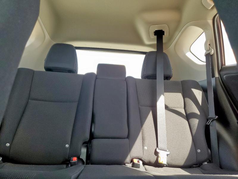 Photo 10 from auction – 2016 TOYOTA RAV4 XLE with VIN 2T3WFREV1GW274346