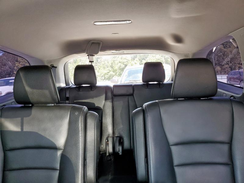 Photo 10 from auction – 2019 HONDA PILOT TOUR with VIN 5FNYF5H63KB043131