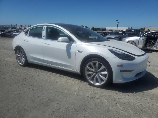 Photo 4 from auction – 2018 TESLA MODEL 3 with VIN 5YJ3E1EA8JF018352