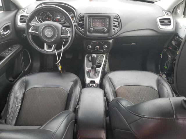 Photo 8 from auction – 2018 JEEP COMPASS LATITUDE with VIN 3C4NJDBB4JT250094