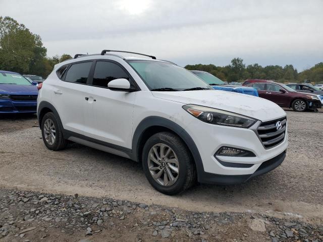 Photo 4 from auction – 2017 HYUNDAI TUCSON LIM with VIN KM8J3CA44HU266717