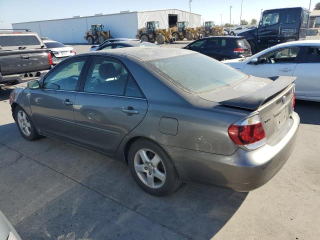 Photo 2 from auction – 2005 TOYOTA CAMRY LE with VIN 4T1BE30K65U611529