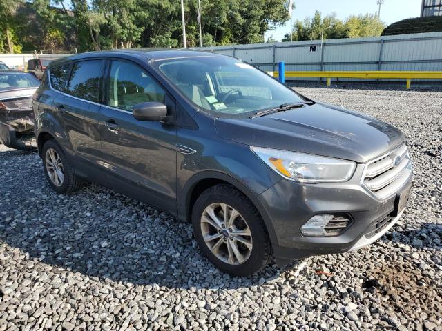 Photo 4 from auction – 2017 FORD ESCAPE SE with VIN 1FMCU9GD1HUD90010