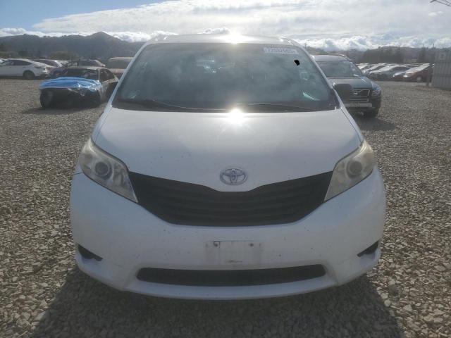 Photo 5 from auction – 2011 TOYOTA SIENNA with VIN 5TDZK3DC6BS040431