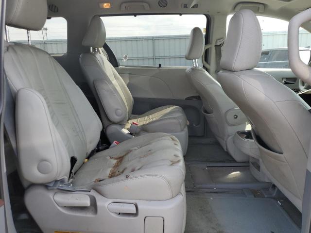 Photo 11 from auction – 2014 TOYOTA SIENNA XLE with VIN 5TDDK3DC0ES088229