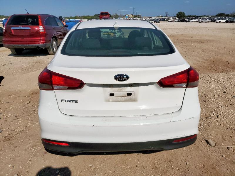 Photo 6 from auction – 2018 KIA FORTE LX with VIN 3KPFK4A75JE254304