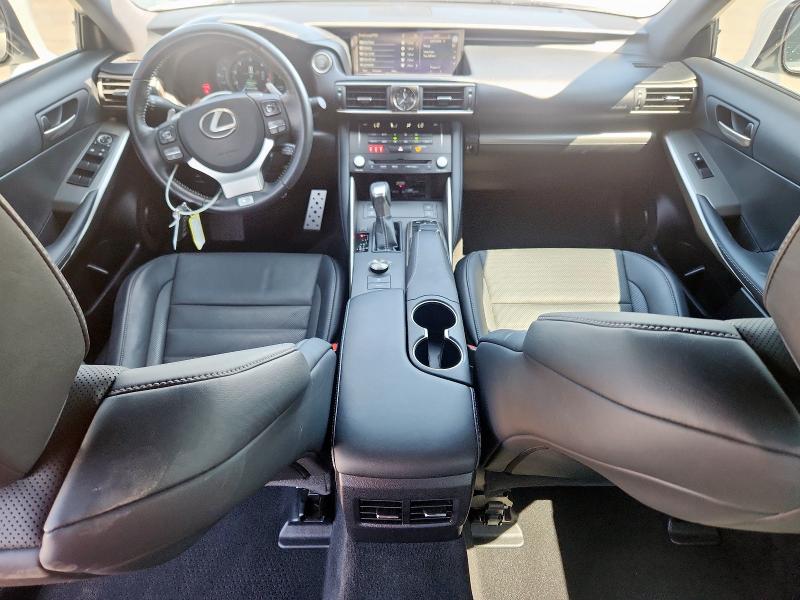 Photo 8 from auction – 2017 LEXUS IS 350 with VIN JTHCE1D27H5014507