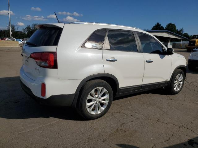 Photo 3 from auction – 2015 KIA SORENTO EX with VIN 5XYKUDA78FG654635