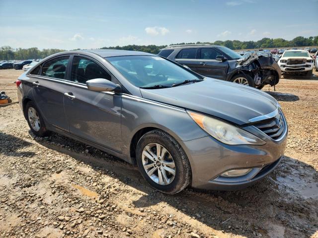 Photo 4 from auction – 2013 HYUNDAI SONATA GLS with VIN 5NPEB4AC5DH810667