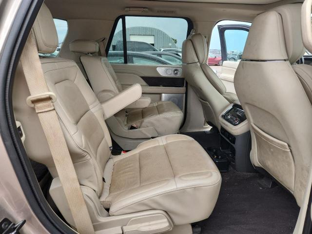 Photo 11 from auction – 2018 LINCOLN NAVIGATOR RESERVE with VIN 5LMJJ2LT2JEL22378