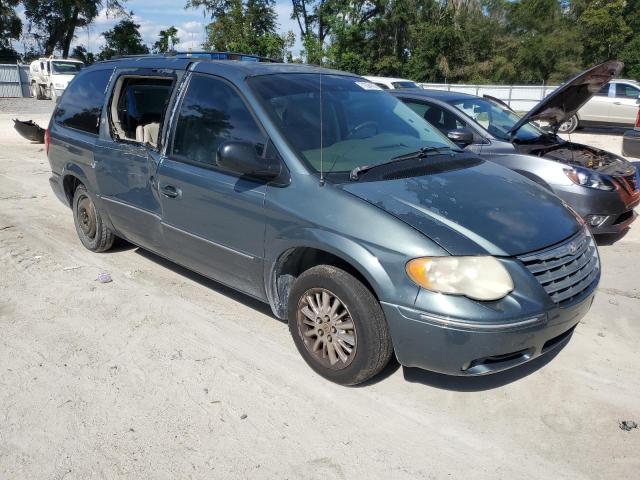 Photo 4 from auction – 2005 CHRYSLER TOWN & COU with VIN 2C4GP54L05R514794